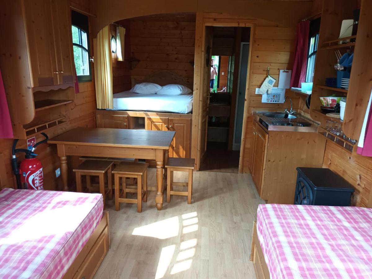 Camping Les Roulottes Du Bazois Hotel Châtillon-en-Bazois Kültér fotó